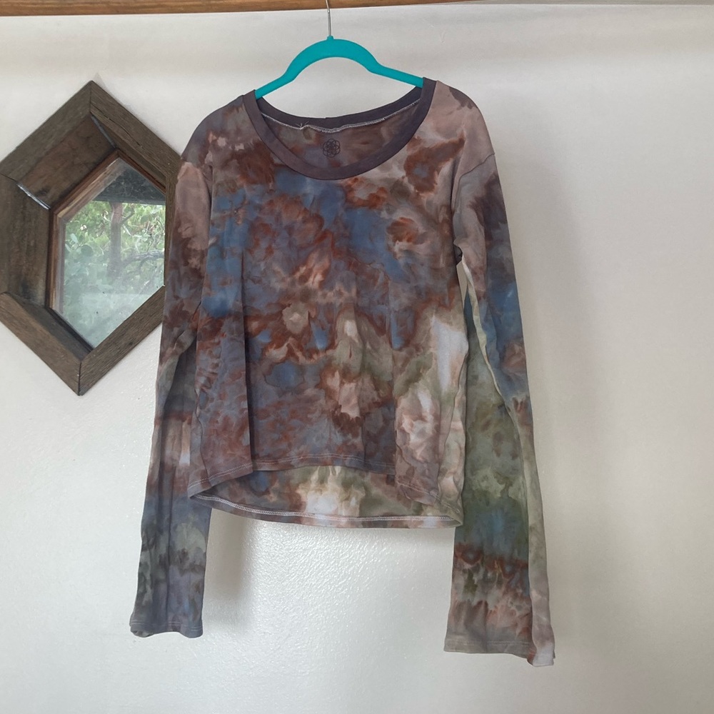 Loverly Goods bell sleeve bamboo top